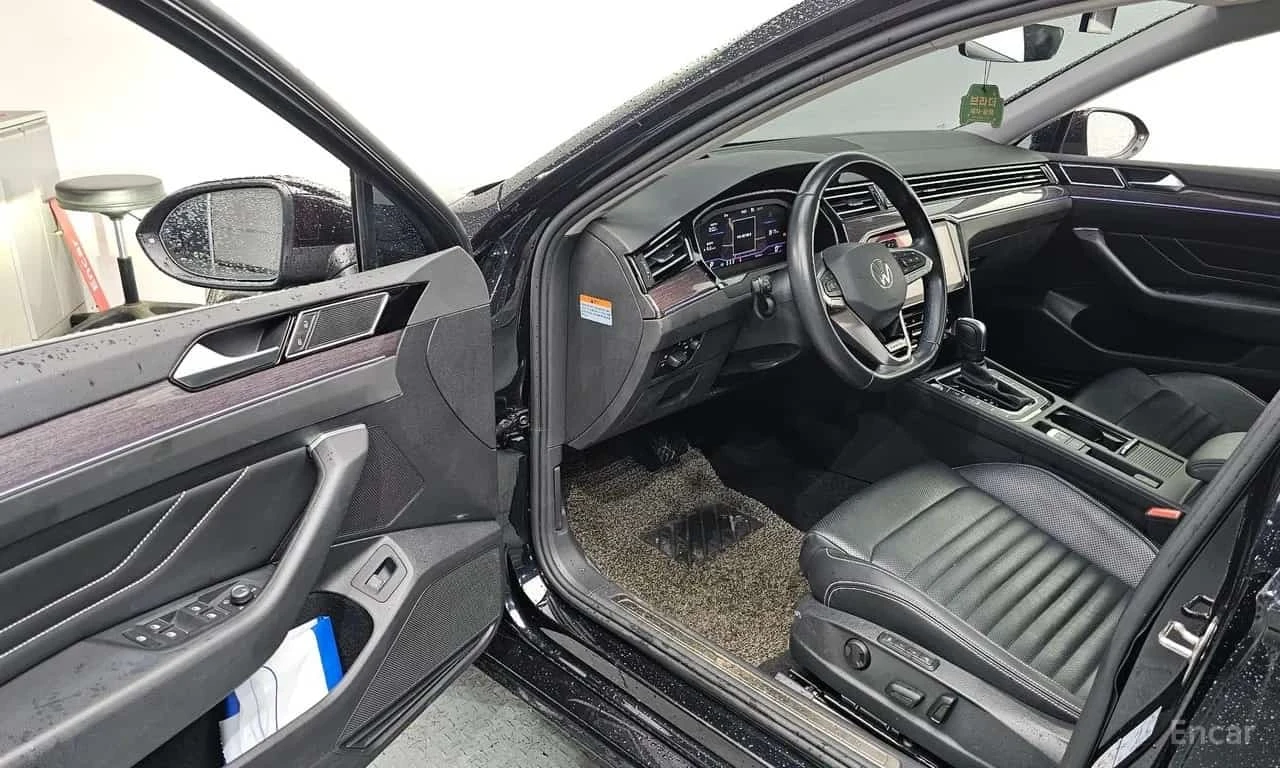 VW Passat * 2.0 TDI 4Motion Prestige * Обдухване * 360 * , снимка 10 - Автомобили и джипове - 56199192