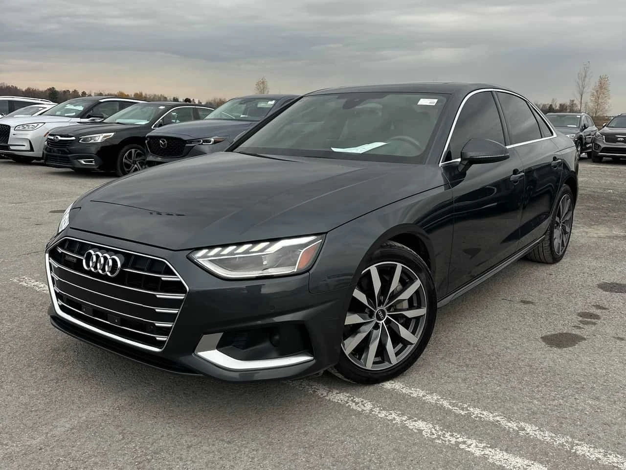 Audi A4 * Komfort * CARFAX * АВТОКРЕДИТ* 
