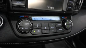 Toyota Rav4 2WD, снимка 10