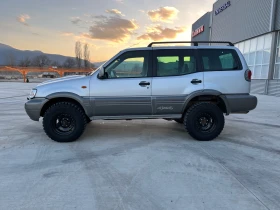 Nissan Terrano 3.0, снимка 2