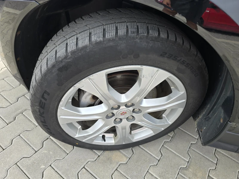 Cadillac Srx 3.0i V6 262кс 4х4 FULL Швейцария, снимка 9 - Автомобили и джипове - 49632411