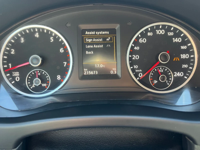 VW Tiguan 2.0Tsi - R line - DSG - SWISS, снимка 13 - Автомобили и джипове - 52113680