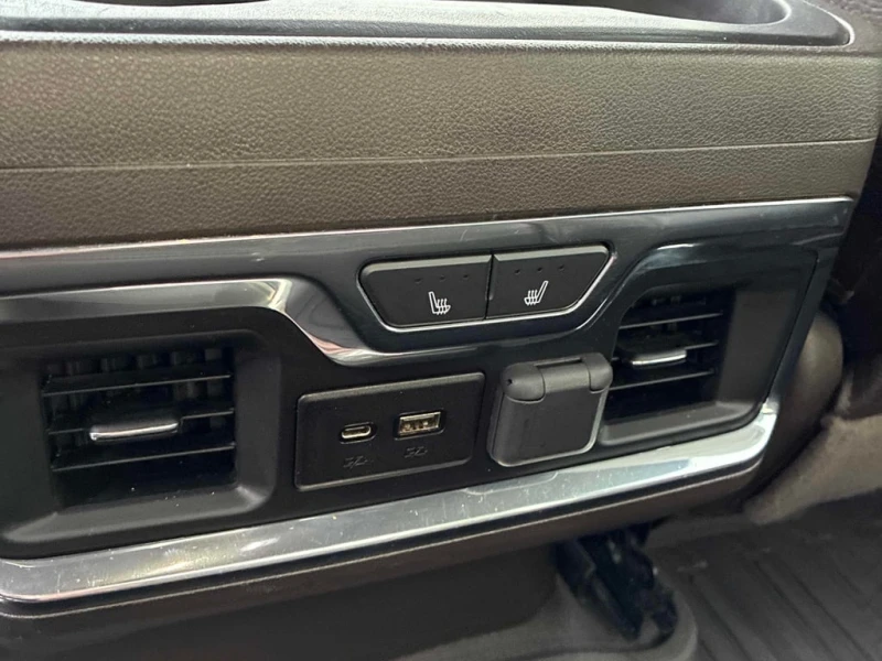 Gmc Sierra * Denali * CARFAX * 360 КАМЕРИ* ПОДГРЕВ* , снимка 12 - Автомобили и джипове - 53251938