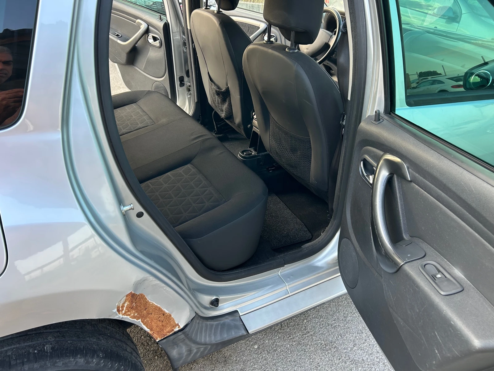 Dacia Duster 1.6i  - | Mobile.bg   17