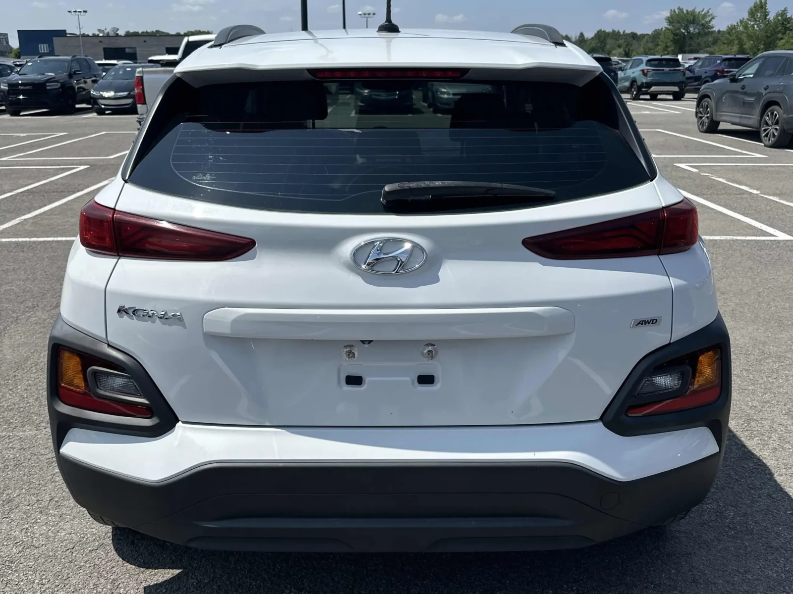Hyundai Kona 2.0i АВТОМАТ - Цена до БГ - ЛИЗИНГ - изображение 4