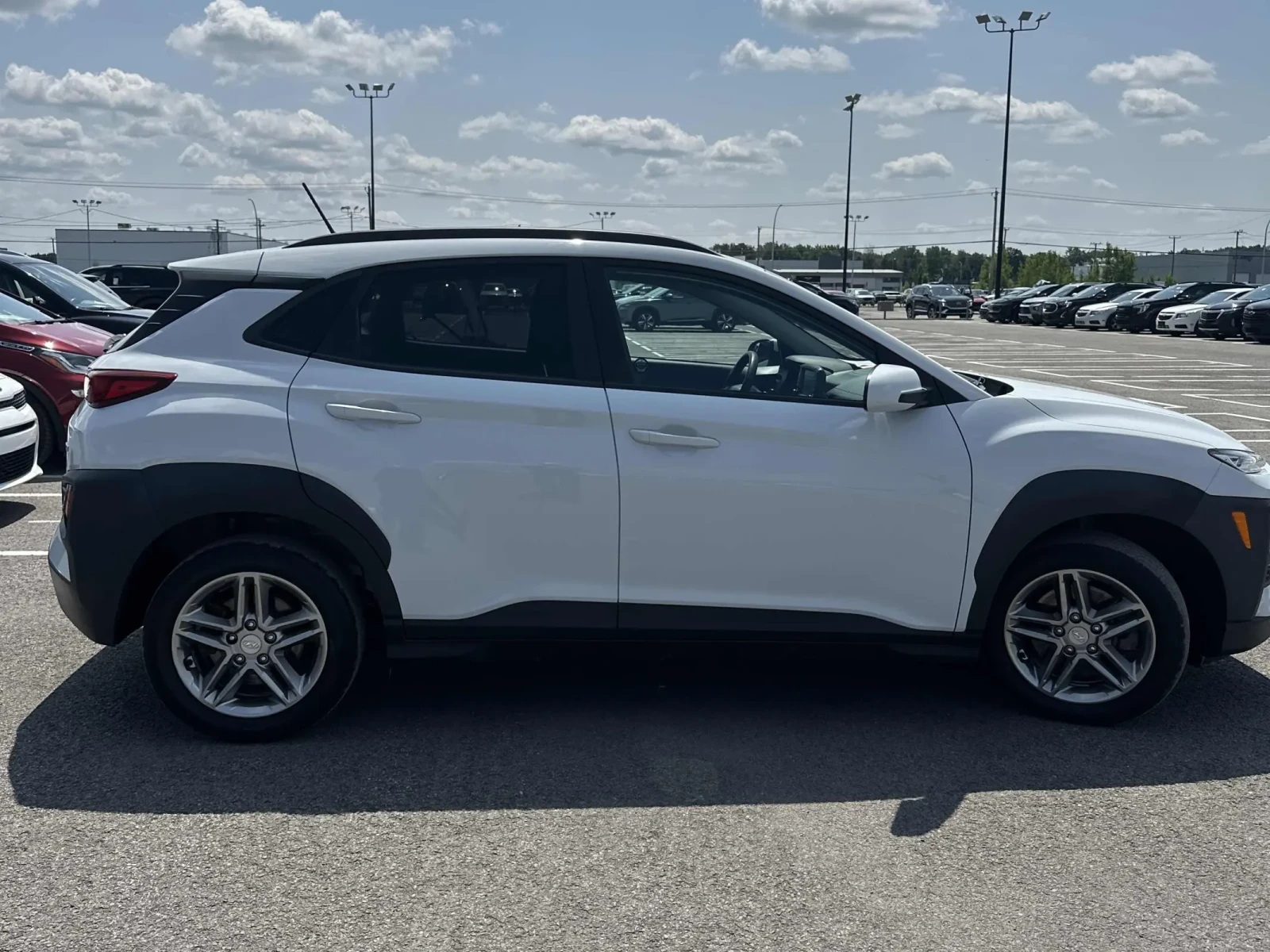 Hyundai Kona 2.0i АВТОМАТ - Цена до БГ - ЛИЗИНГ - изображение 3