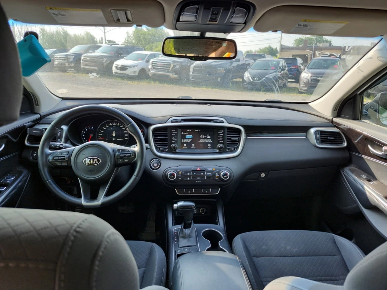 Kia Sorento AWD * CARFAX * АвтоКредит * Цена до България*  - изображение 5
