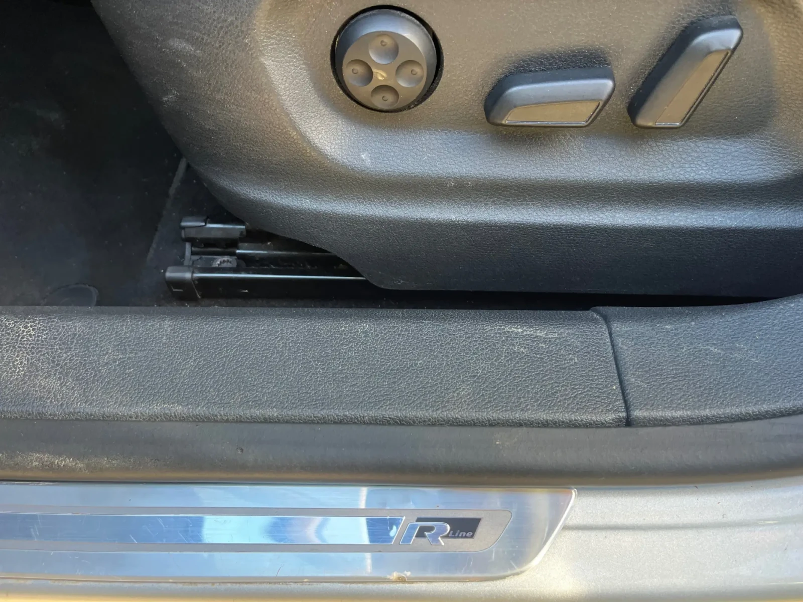 VW Tiguan 2.0Tsi - R line - DSG - SWISS | Mobile.bg   17