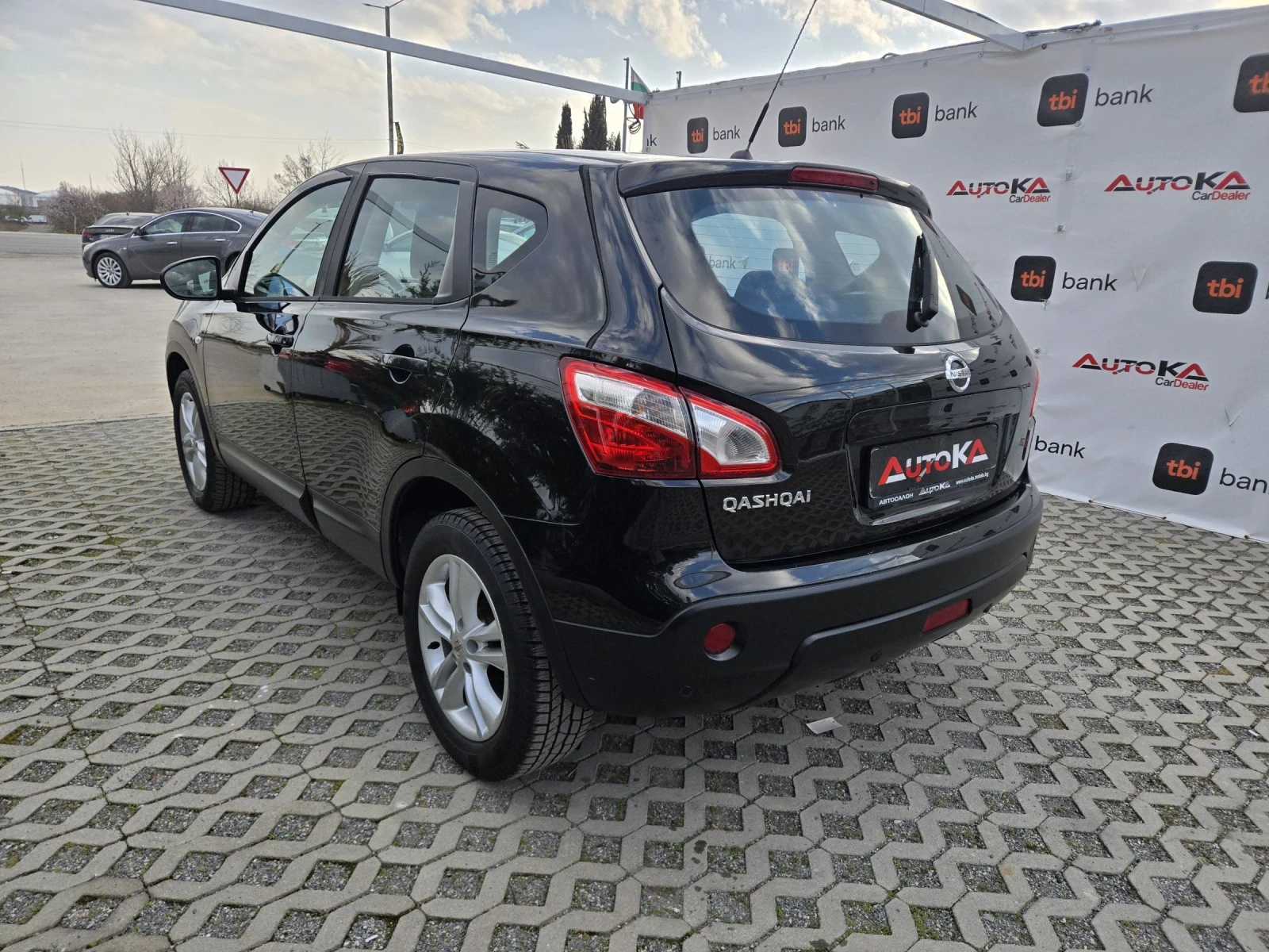Nissan Qashqai 1.6i-116��= �������� ���= ���������= ����= FACE | Mobile.bg � ����������� 5