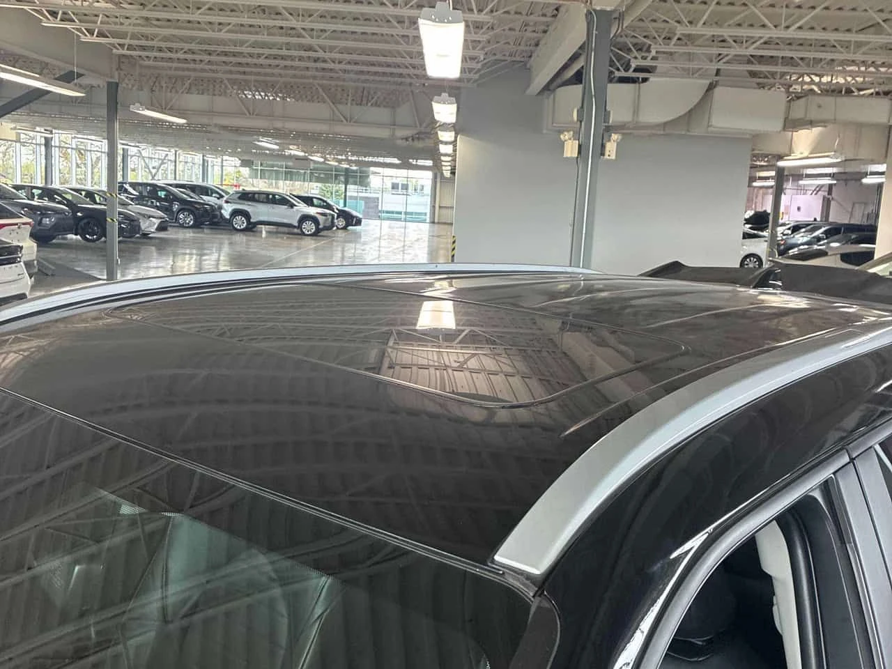 Toyota Highlander Hybrid XLE| PANO| ПОДГРЕВИ| KEYLESS| , снимка 16 - Автомобили и джипове - 54629138