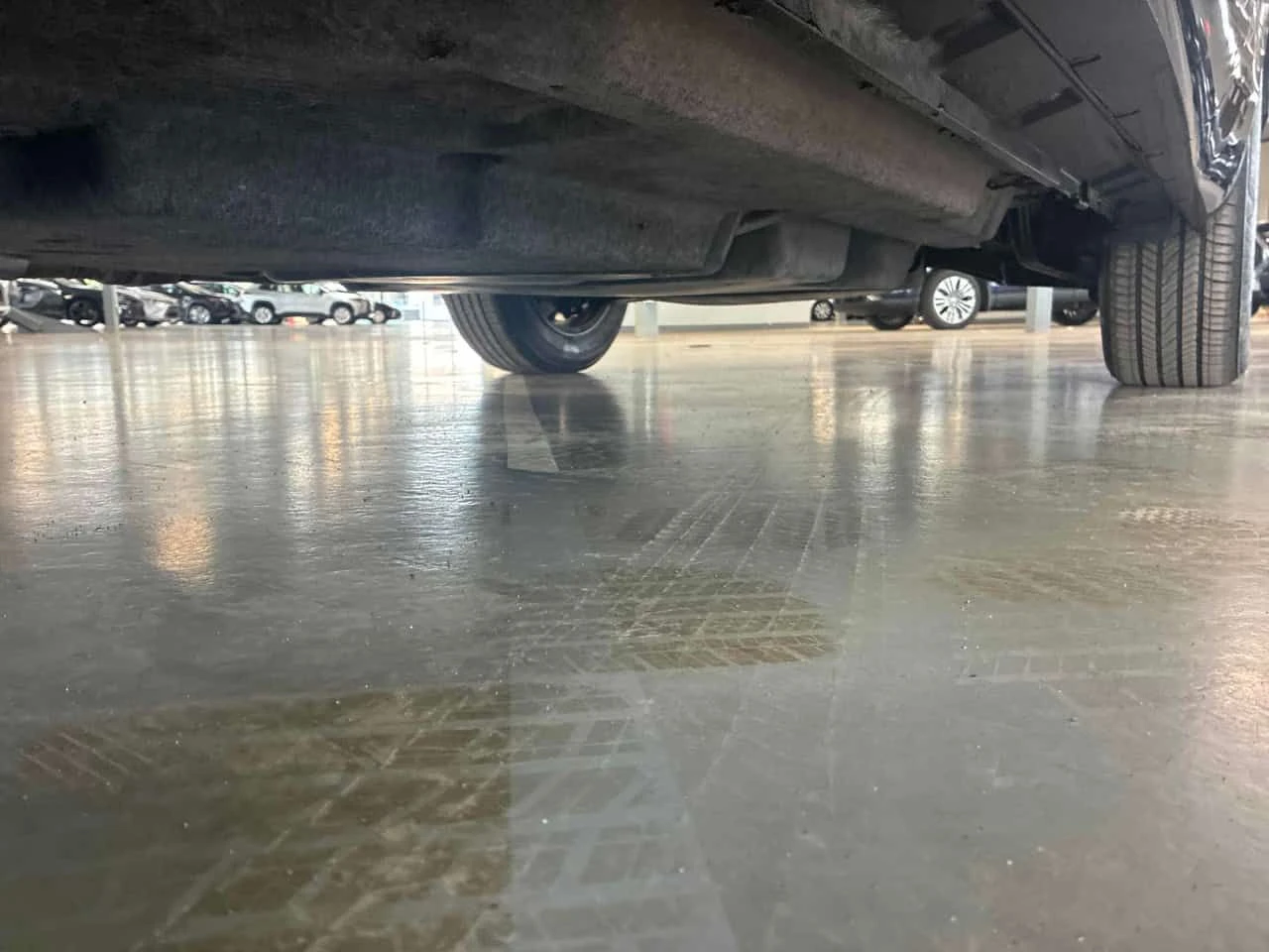 Toyota Highlander Hybrid XLE| PANO| ПОДГРЕВИ| KEYLESS| , снимка 17 - Автомобили и джипове - 54629138