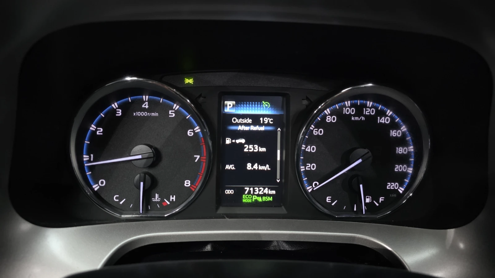 Toyota Rav4 2WD, снимка 8 - Автомобили и джипове - 54754202