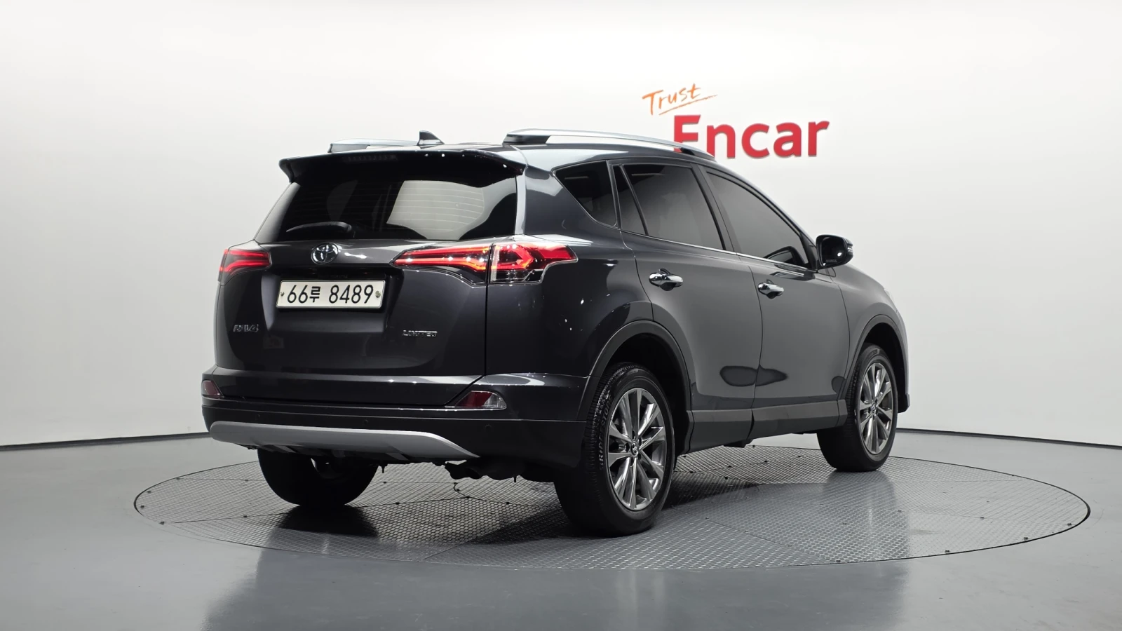 Toyota Rav4 2WD, снимка 3 - Автомобили и джипове - 54754202