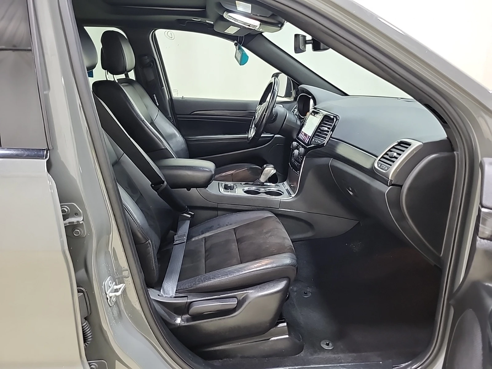 Jeep Grand cherokee ALTITUDE, снимка 10 - Автомобили и джипове - 54757214