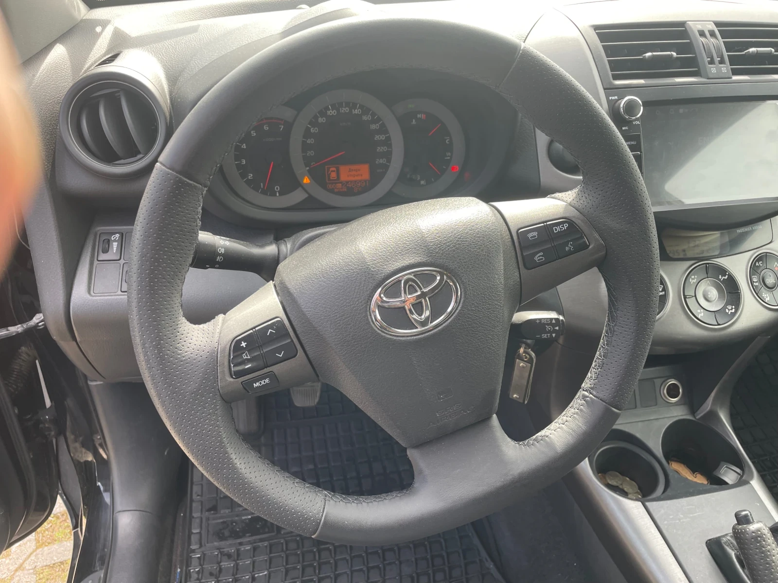 Toyota Rav4, снимка 8 - Автомобили и джипове - 54899616