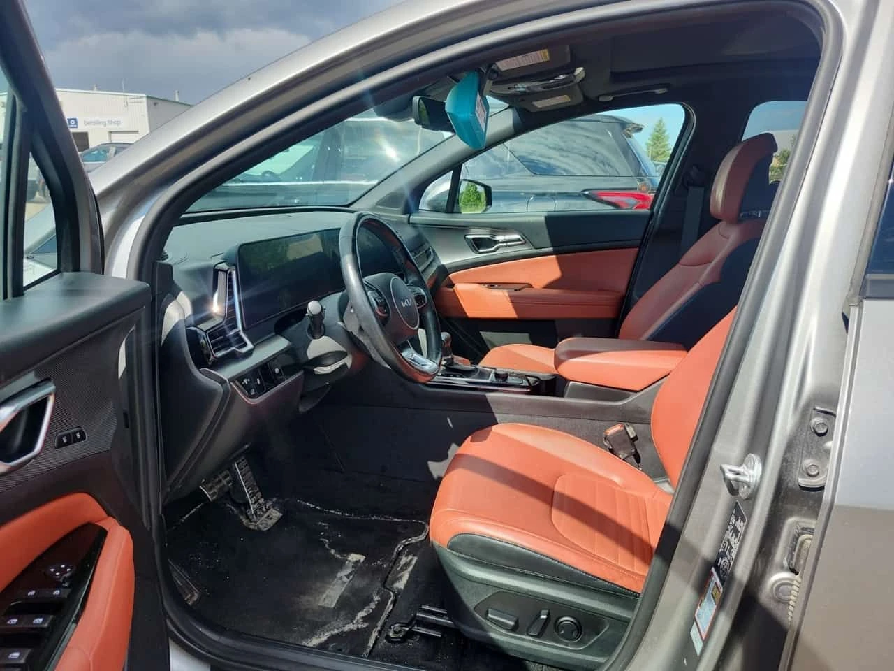 Kia Sportage  Awd W/red Interior Ex Premium / ЦЕНА ДО БЪЛГАРИЯ , снимка 3 - Автомобили и джипове - 55180319
