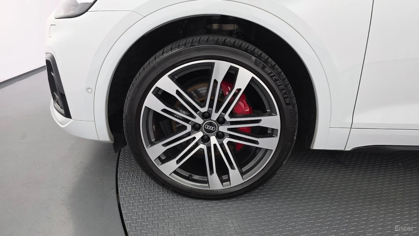Audi SQ5 3.0 TFSI QUATTRO* HUD* 360* КОЖА* ПАНО* НАВИ, снимка 5 - Автомобили и джипове - 55450412