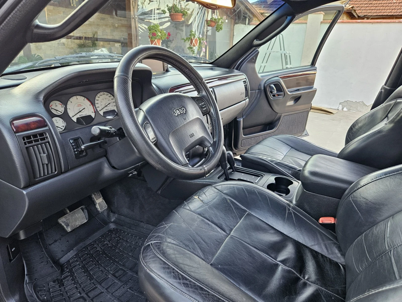Jeep Grand cherokee, снимка 14 - Автомобили и джипове - 56219312