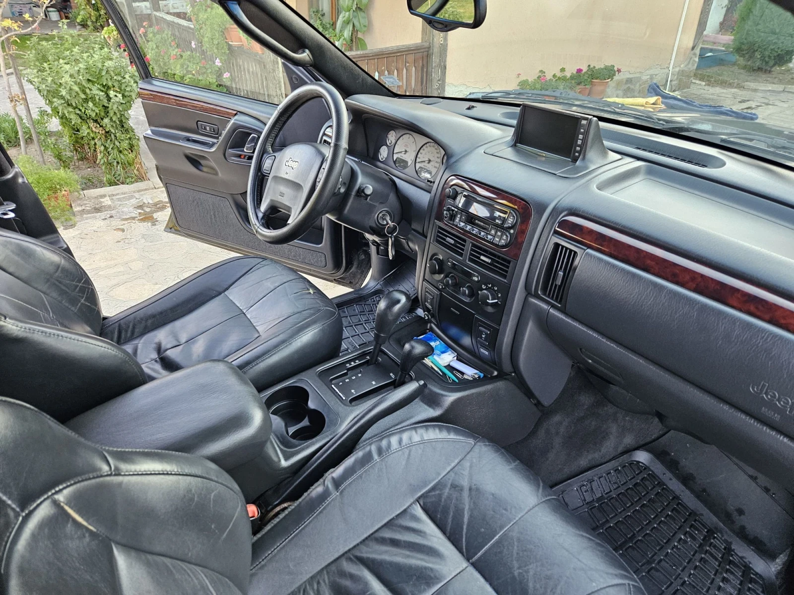 Jeep Grand cherokee, снимка 10 - Автомобили и джипове - 56219312