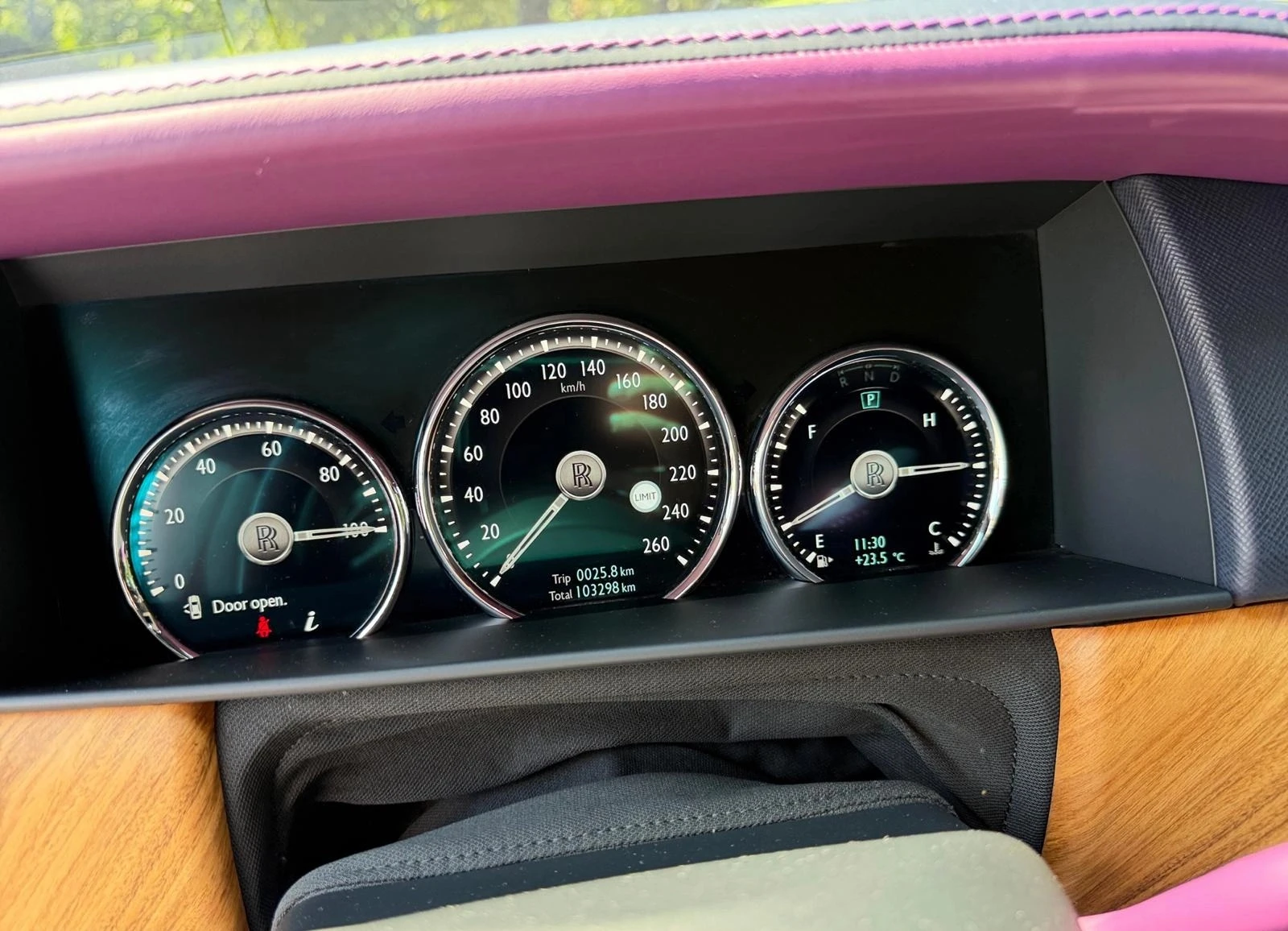 Rolls-Royce Cullinan 6.7 V12 AWD , снимка 8 - Автомобили и джипове - 56438109