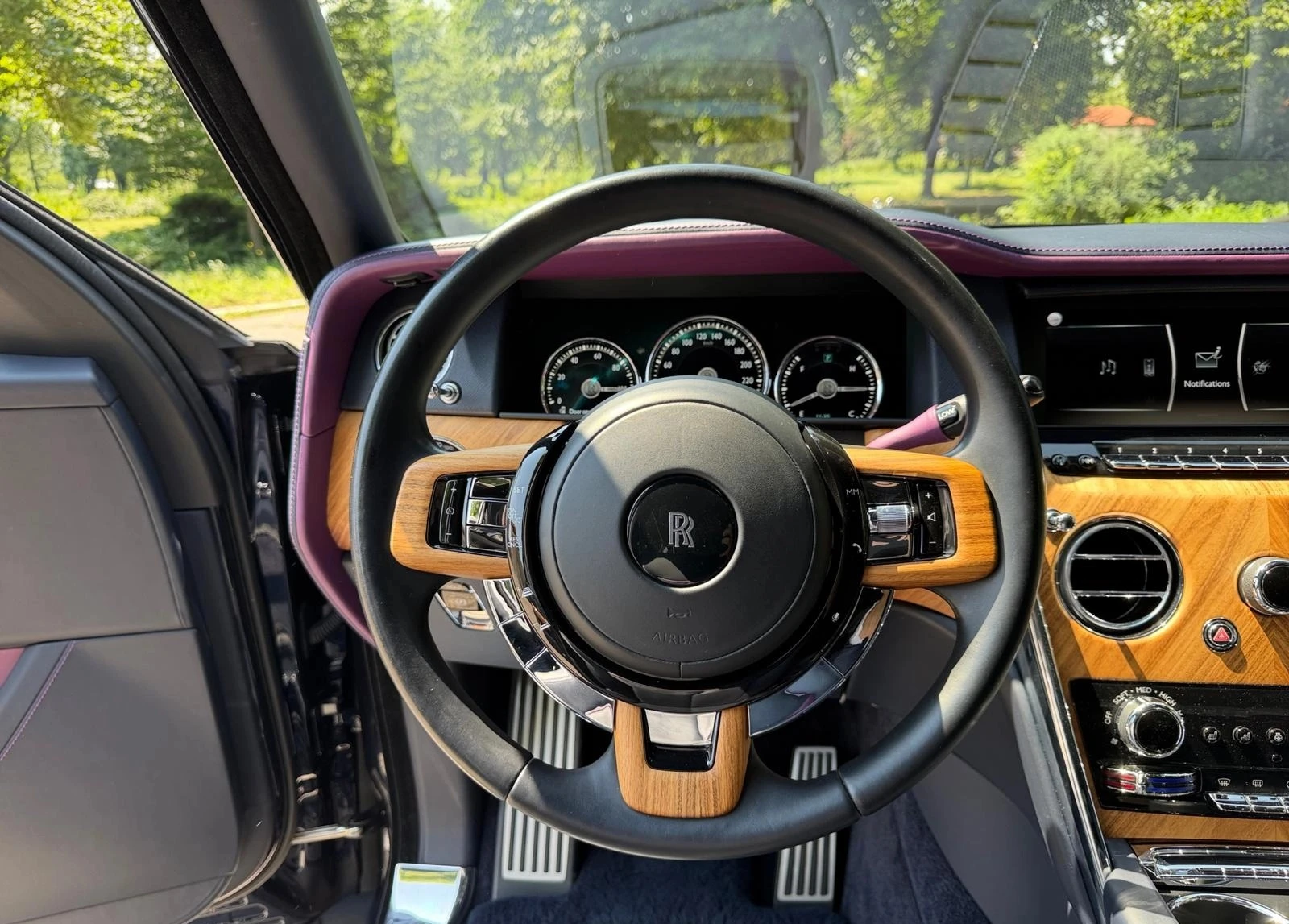 Rolls-Royce Cullinan 6.7 V12 AWD , снимка 7 - Автомобили и джипове - 56438109