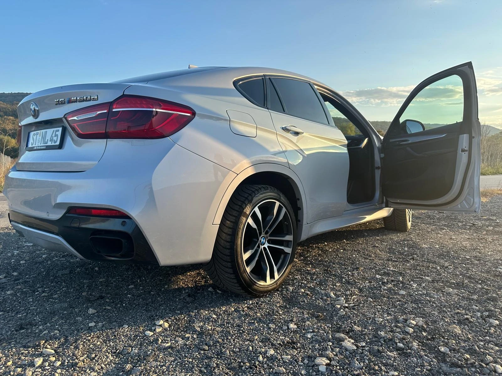 BMW X6, снимка 3 - Автомобили и джипове - 56507918