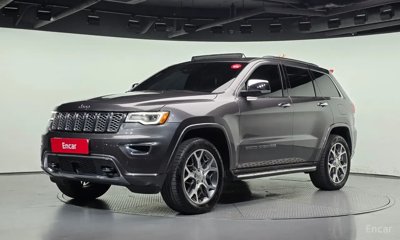 Jeep Grand cherokee 3.6* V6* 8ZF* OVERLAND* ДИСТРОНИК* ОБДУХВАНЕ* КАМЕ