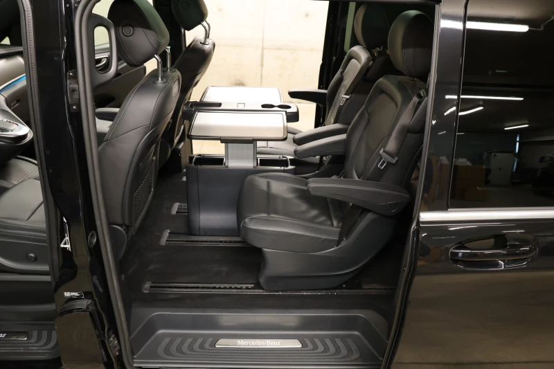 Mercedes-Benz V 300 d Avantgarde Edition Lang 4-MATIC AMG Paket, снимка 14 - Бусове и автобуси - 51933196