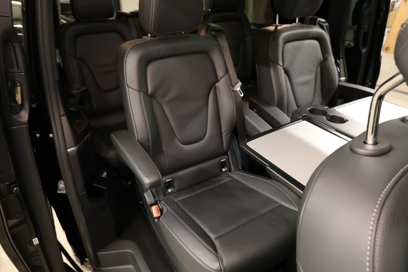 Mercedes-Benz V 300 d Avantgarde Edition Lang 4-MATIC AMG Paket, снимка 16 - Бусове и автобуси - 51933196