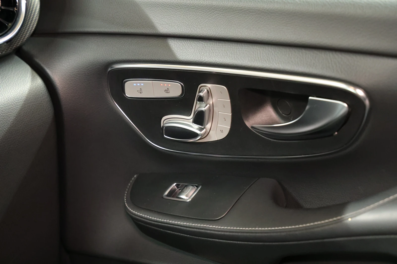 Mercedes-Benz V 300 d Avantgarde Edition Lang 4-MATIC AMG Paket | Mobile.bg   11