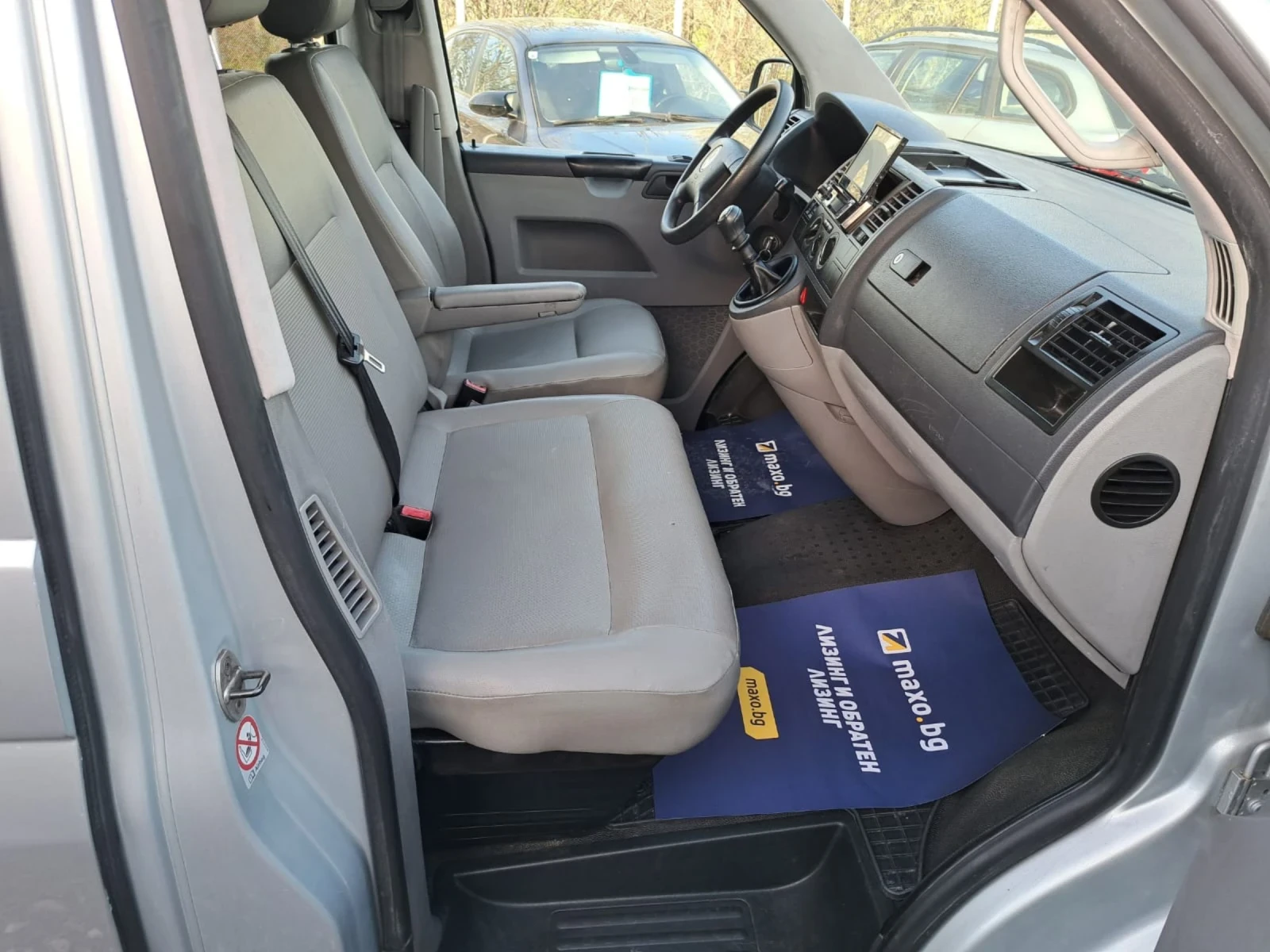 VW T5 1.9 KLIMA, снимка 9 - Бусове и автобуси - 54114361