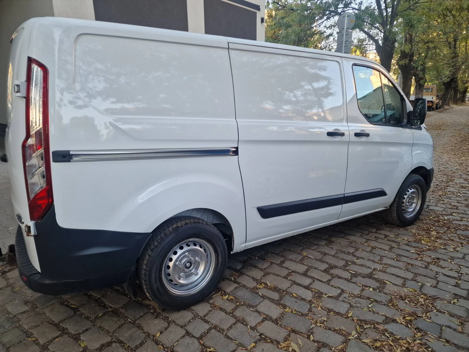 Ford Transit Custom, снимка 5 - Бусове и автобуси - 56570638