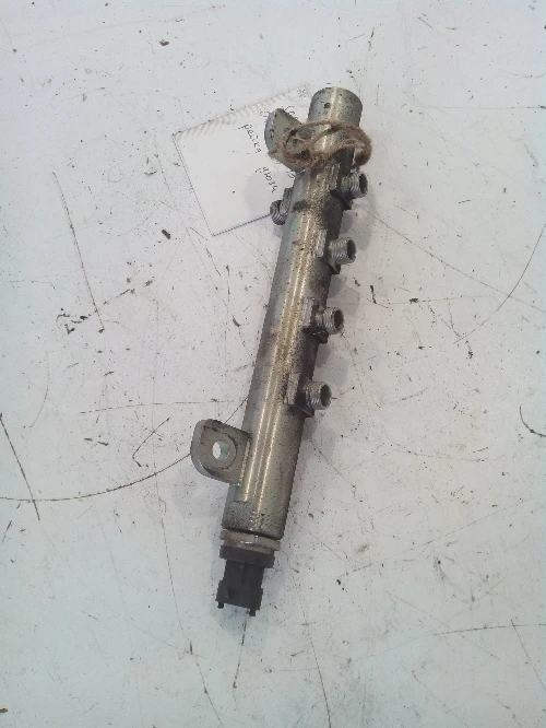 Рейка дизелови дюзи за Сааб 9-3 1.9 D