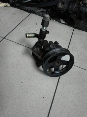 хидравлична помпа тойота корола