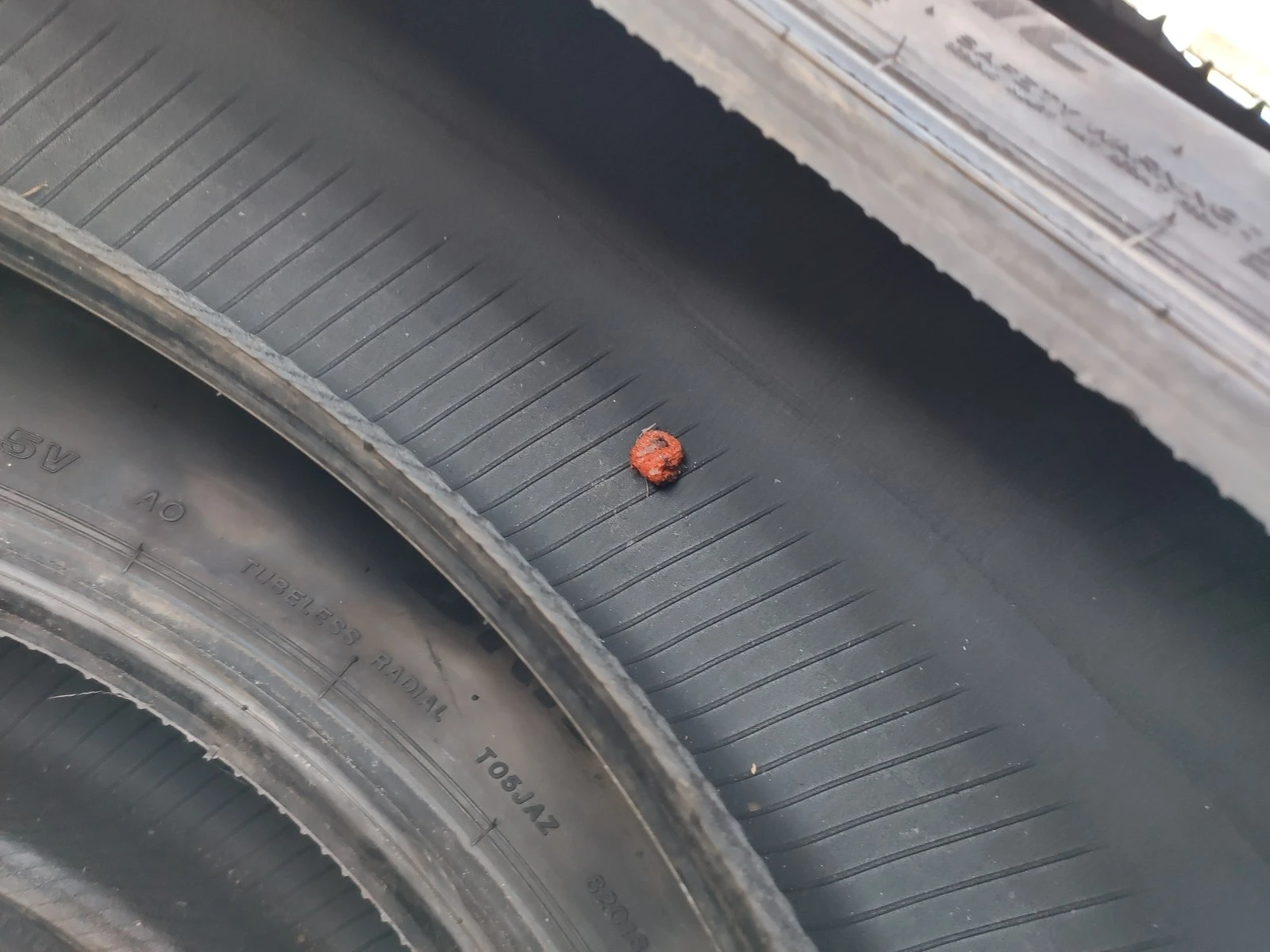 Гуми Летни 215/60R16, снимка 8 - Гуми и джанти - 56664421