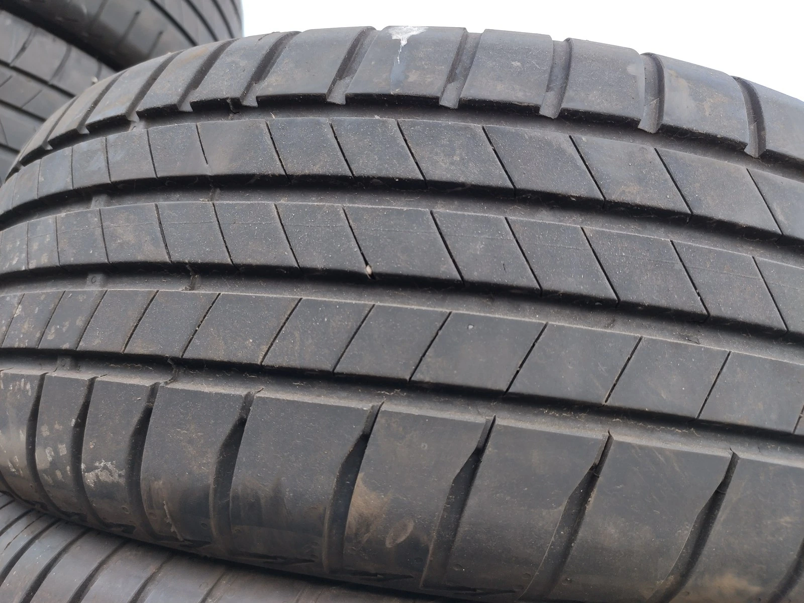 Гуми Летни 215/60R16