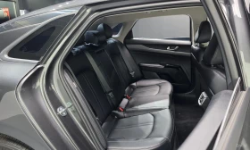 Kia K5, снимка 11