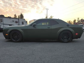 Dodge Challenger SRT Hellcat Redeye Widebody * АВТОКРЕДИТ* , снимка 2