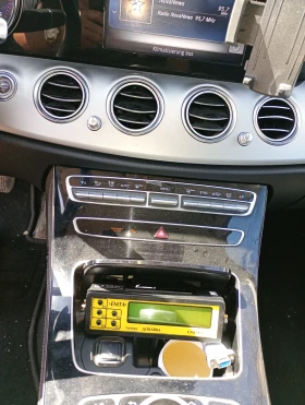 Mercedes-Benz E 200, снимка 5