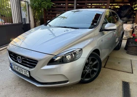 ������ Volvo V40