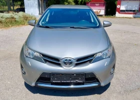 ������ Toyota Auris