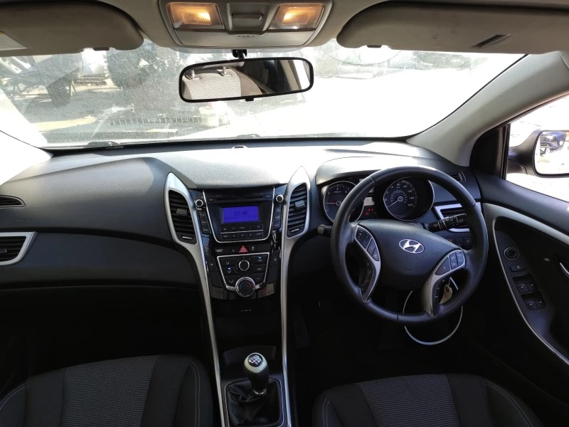 Hyundai I30 1.6CRDI, снимка 8 - Автомобили и джипове - 39858096