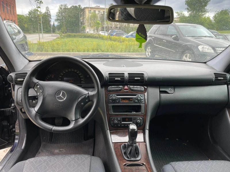 Mercedes-Benz C 220, снимка 5 - Автомобили и джипове - 48304490