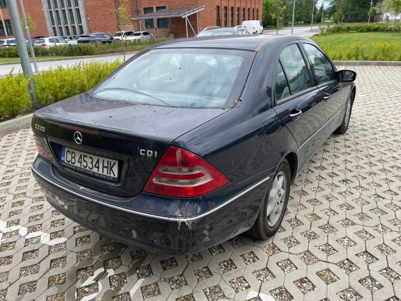 Mercedes-Benz C 220, снимка 4 - Автомобили и джипове - 48304490