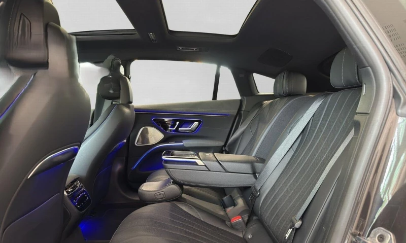 Mercedes-Benz EQS 580 AMG/4-MATIC/HYPERSCREEN/BURM/PANO/360/, снимка 10 - Автомобили и джипове - 50903616