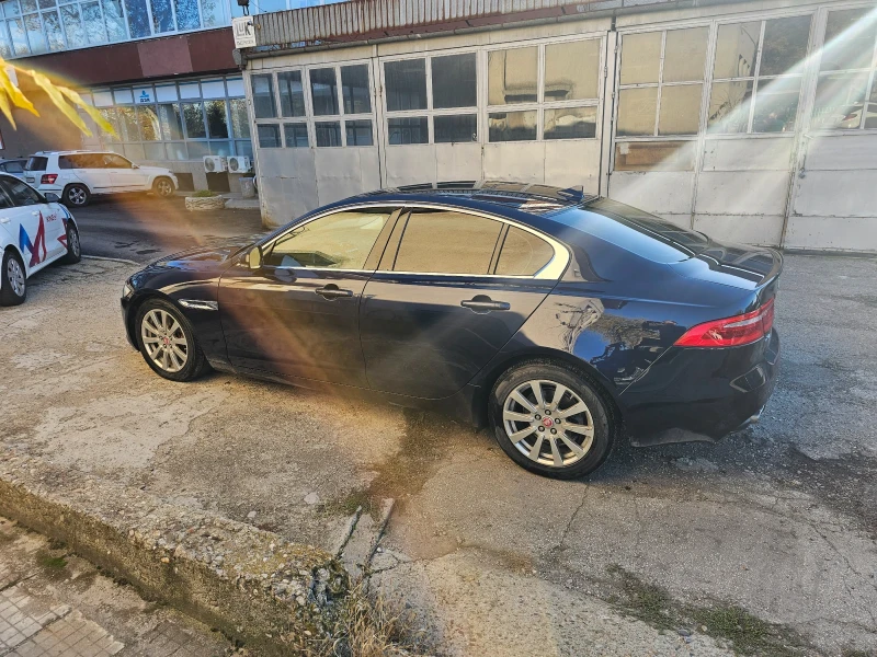 Jaguar XE 2.0 D, снимка 2 - Автомобили и джипове - 52414390