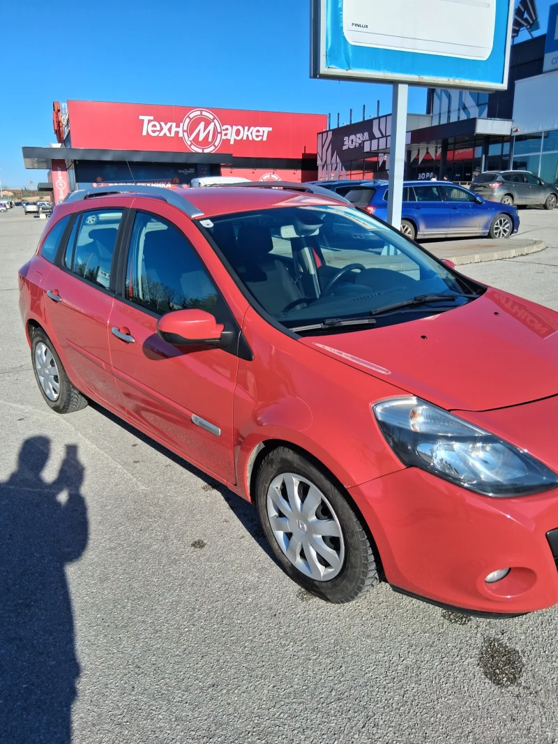 Renault Clio 1.2 Комби, снимка 3 - Автомобили и джипове - 52591968