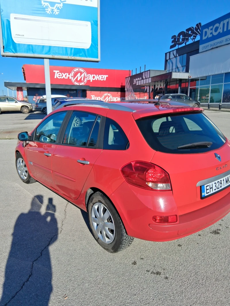 Renault Clio 1.2 Комби, снимка 5 - Автомобили и джипове - 52591968