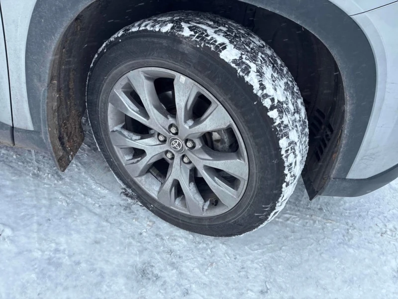 Toyota Grand Highlander * Hybrid * CARFAX * БЕЗ ПЪРВОНАЧАЛНА ВНОСКА, снимка 7 - Автомобили и джипове - 53077409