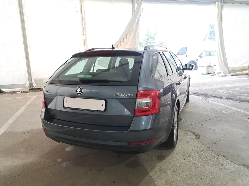 Skoda Octavia 108 000км 1.6tdi 116к.с Фейслифт, снимка 4 - Автомобили и джипове - 48144732